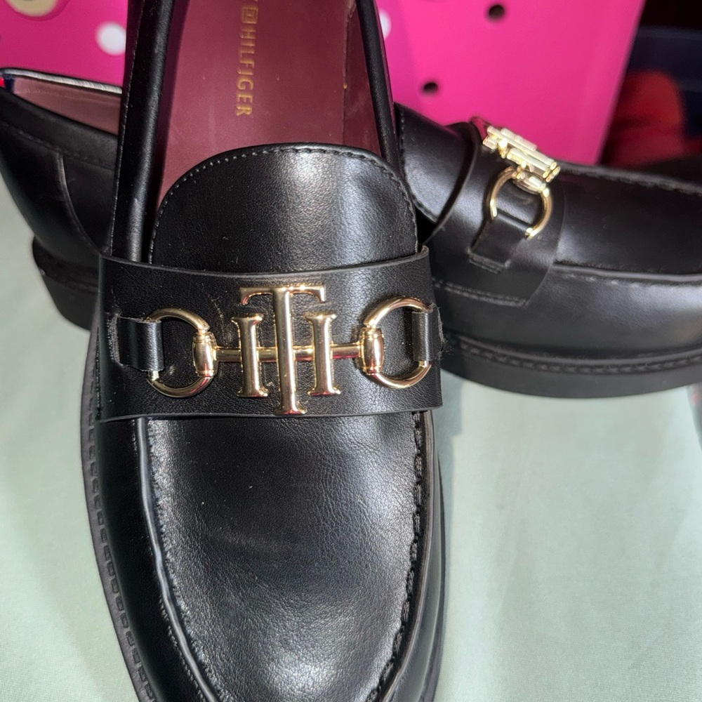 Tommy Hilfiger Black Leather Classic Loafers
